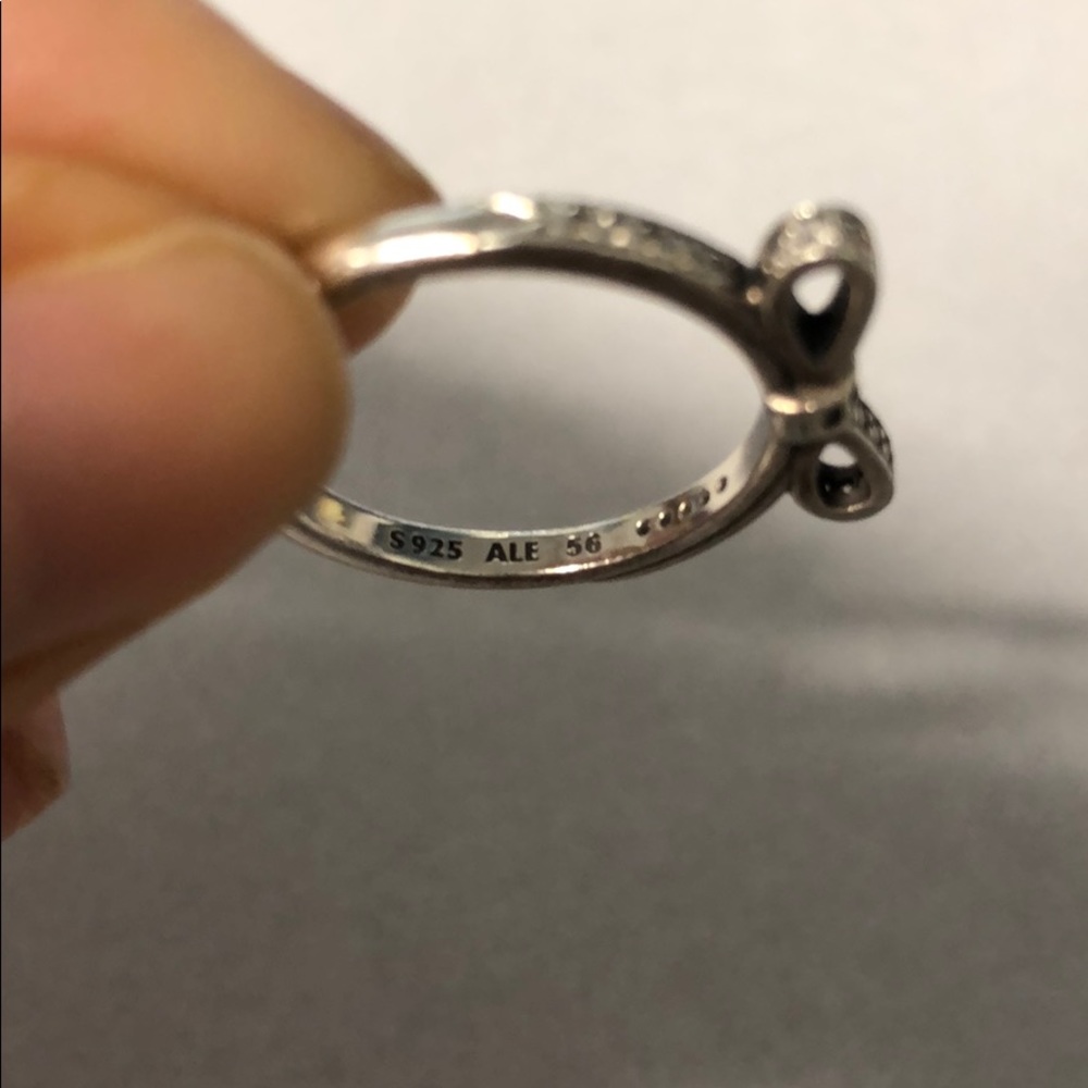 EUC authentic Pandora bow ring - Picture 5 of 6